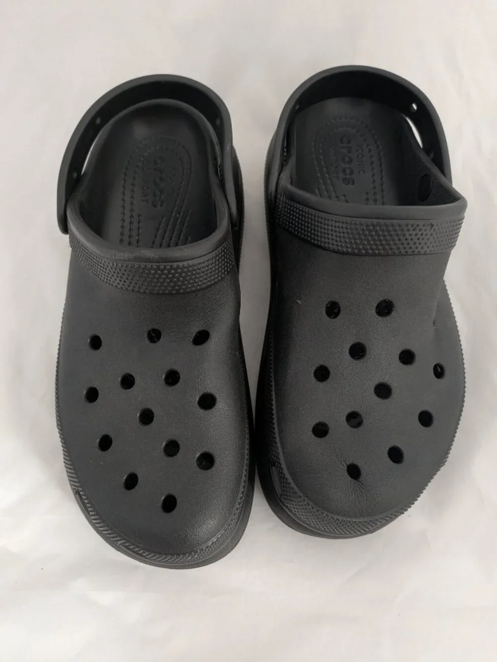 Crocs Men's Classic Mega Crush Clog Size 11 Black Platform Lug Sole